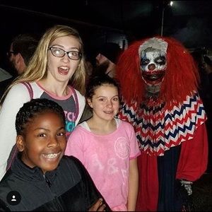 Meet your Posher, Mackenzie